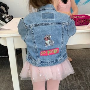 Vintage Levi’s Jean Jacket w/patches